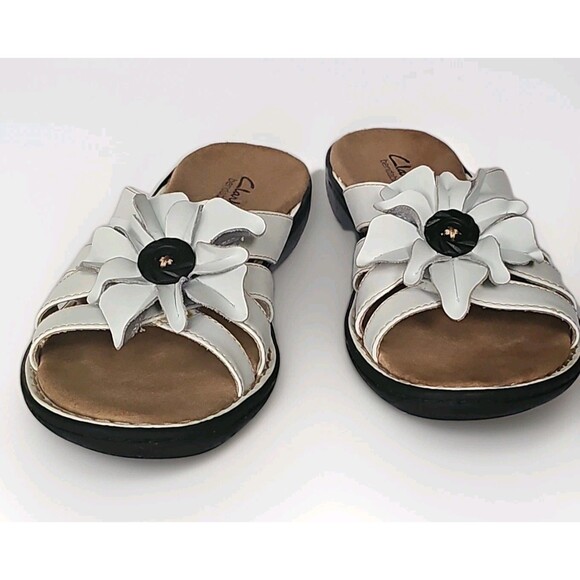 Clarks Bendables Comfortable Women's Leather Sandals  Size 9.5  Model 65557 EUC - Picture 3 of 6